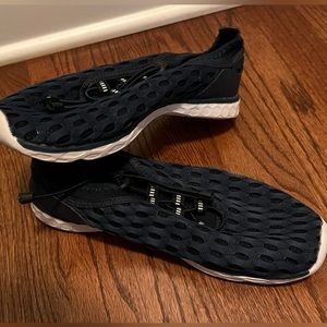 Water shoes (size 8)